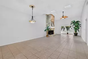 1111 Lakeshore Dr, Eustis, FL 32726 - Photo 15