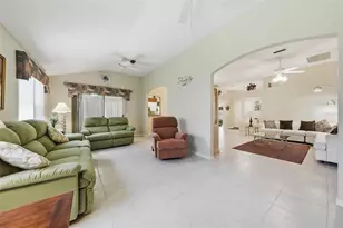 511 San Lorenzo Ct, The Villages, FL 32159 - Photo 11