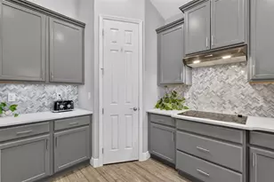 8220 Bridgeport Bay Cir, Mount Dora, FL 32757 - Photo 15