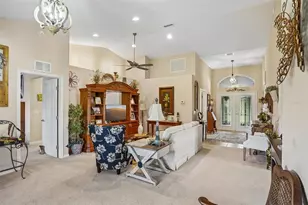 10172 Mainsail Dr, Oxford, FL 34484 - Photo 15