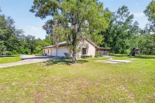 2272 SW Grandview Ave, Dunnellon, FL 34431 - Photo 11