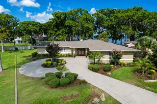 1000 Loves Point Dr, Leesburg, FL 34748 - Photo 1