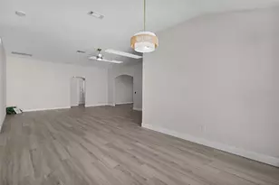 1012 Diego Ct, Lady Lake, FL 32159 - Photo 5