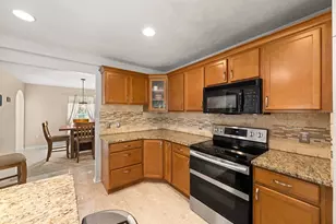 7651 Lake Andrea Cir, Mount Dora, FL 32757 - Photo 13