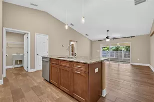 74 N Oak Ave, Umatilla, FL 32784 - Photo 5
