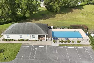 81 Twin Lake Cir, Umatilla, FL 32784 - Photo 51