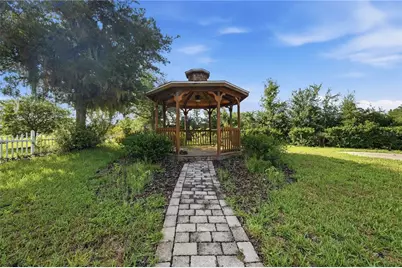 81 Twin Lake Cir, Umatilla, FL 32784 - Photo 39