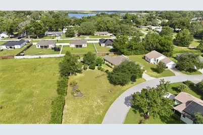 81 Twin Lake Cir, Umatilla, FL 32784 - Photo 45