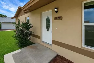 1229 Padgett Cir, Lady Lake, FL 32159 - Photo 3
