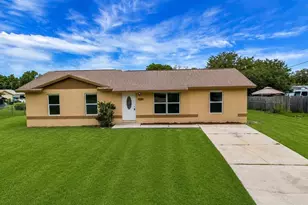 1229 Padgett Cir, Lady Lake, FL 32159 - Photo 1