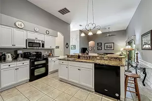 24112 Robinwood St, Leesburg, FL 34748 - Photo 7