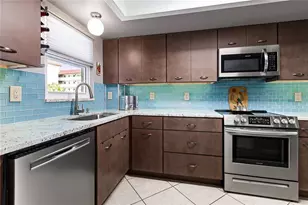 601 N McDonald St, Mount Dora, FL 32757 - Photo 13