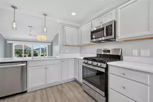 1742 James Gray St, The Villages, FL 34762 - Photo 7