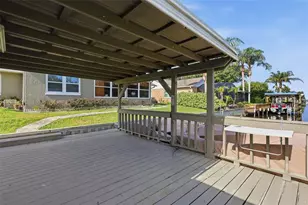 26638 E Cove Dr, Tavares, FL 32778 - Photo 9