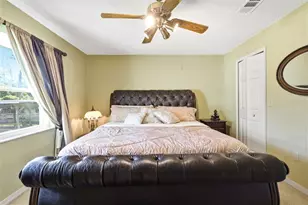 26638 E Cove Dr, Tavares, FL 32778 - Photo 25