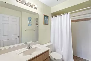 26638 E Cove Dr, Tavares, FL 32778 - Photo 27