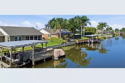 26638 E Cove Drive, Tavares, FL 32778 - Photo 3