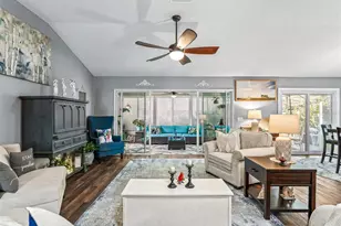 17946 SE 87th Melrose Ct, The Villages, FL 32162 - Photo 15