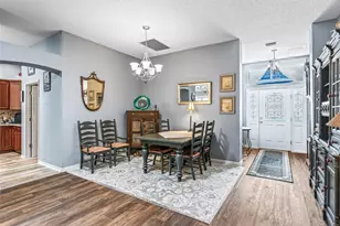 17946 SE 87th Melrose Ct, The Villages, FL 32162 - Photo 11