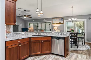 17946 SE 87th Melrose Ct, The Villages, FL 32162 - Photo 23