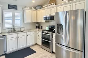 1946 McConnells Ave, The Villages, FL 32162 - Photo 5
