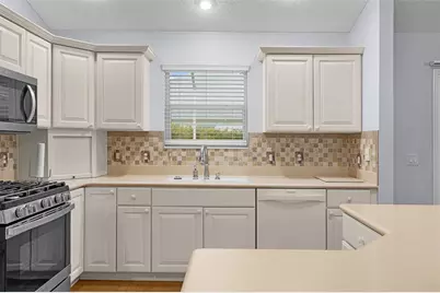 649 Ravenel Court, The Villages, FL 32162 - Photo 17