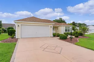 649 Ravenel Ct, The Villages, FL 32162 - Photo 3