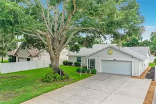 33909 Linda Ln, Leesburg, FL 34788 - Photo 3