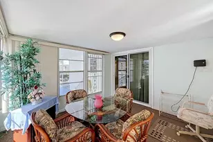 176 Sunset Dr, Tavares, FL 32778 - Photo 11