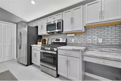 6033 Tompkins Street, The Villages, FL 32163 - Photo 9