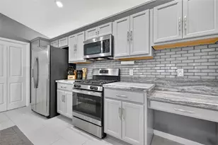 6033 Tompkins St, The Villages, FL 32163 - Photo 9