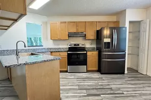 215 Fernwood St, Leesburg, FL 34748 - Photo 3