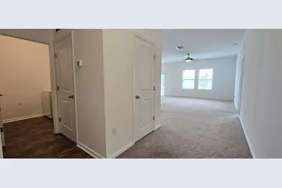 15660 Merlin Avenue, Mascotte, FL 34753 - Photo 9