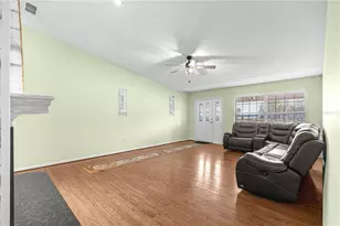 925 Beverly Harbors Dr, Leesburg, FL 34748 - Photo 7