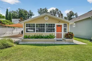 418 E 10th Ave, Mount Dora, FL 32757 - Photo 1