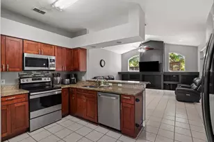 834 High Pointe Cir, Minneola, FL 34715 - Photo 15