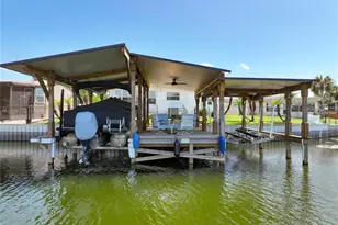 30041 Wausaukee Dr, Tavares, FL 32778 - Photo 1