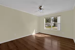 17648 SE 93rd Butler Ct, The Villages, FL 32162 - Photo 7