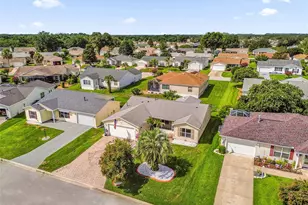 17648 SE 93rd Butler Ct, The Villages, FL 32162 - Photo 35