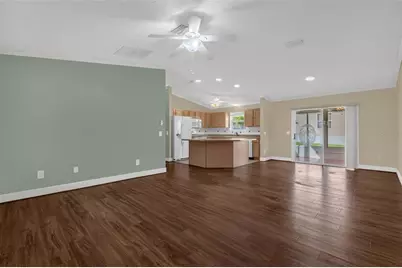 17648 SE 93rd Butler Court, The Villages, FL 32162 - Photo 3