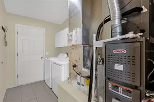 17648 SE 93rd Butler Ct, The Villages, FL 32162 - Photo 19