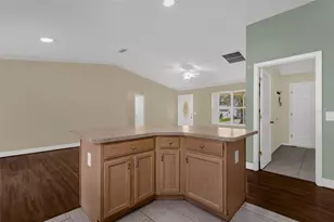 17648 SE 93rd Butler Ct, The Villages, FL 32162 - Photo 11