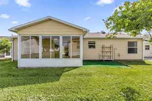 17648 SE 93rd Butler Ct, The Villages, FL 32162 - Photo 33