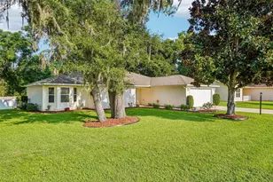 108 Cherry Blossom Ln, Lady Lake, FL 32159 - Photo 3