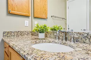 108 Cherry Blossom Ln, Lady Lake, FL 32159 - Photo 27