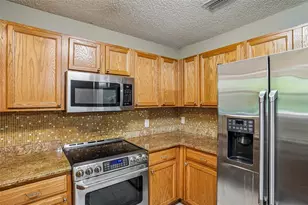 108 Cherry Blossom Ln, Lady Lake, FL 32159 - Photo 17
