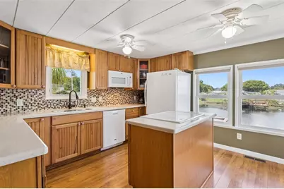 30127 Green Bay Drive, Tavares, FL 32778 - Photo 11