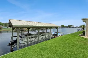 30127 Green Bay Dr, Tavares, FL 32778 - Photo 1