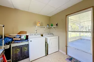 1676 Elkhart Cir, Tavares, FL 32778 - Photo 33
