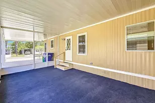 1676 Elkhart Cir, Tavares, FL 32778 - Photo 7